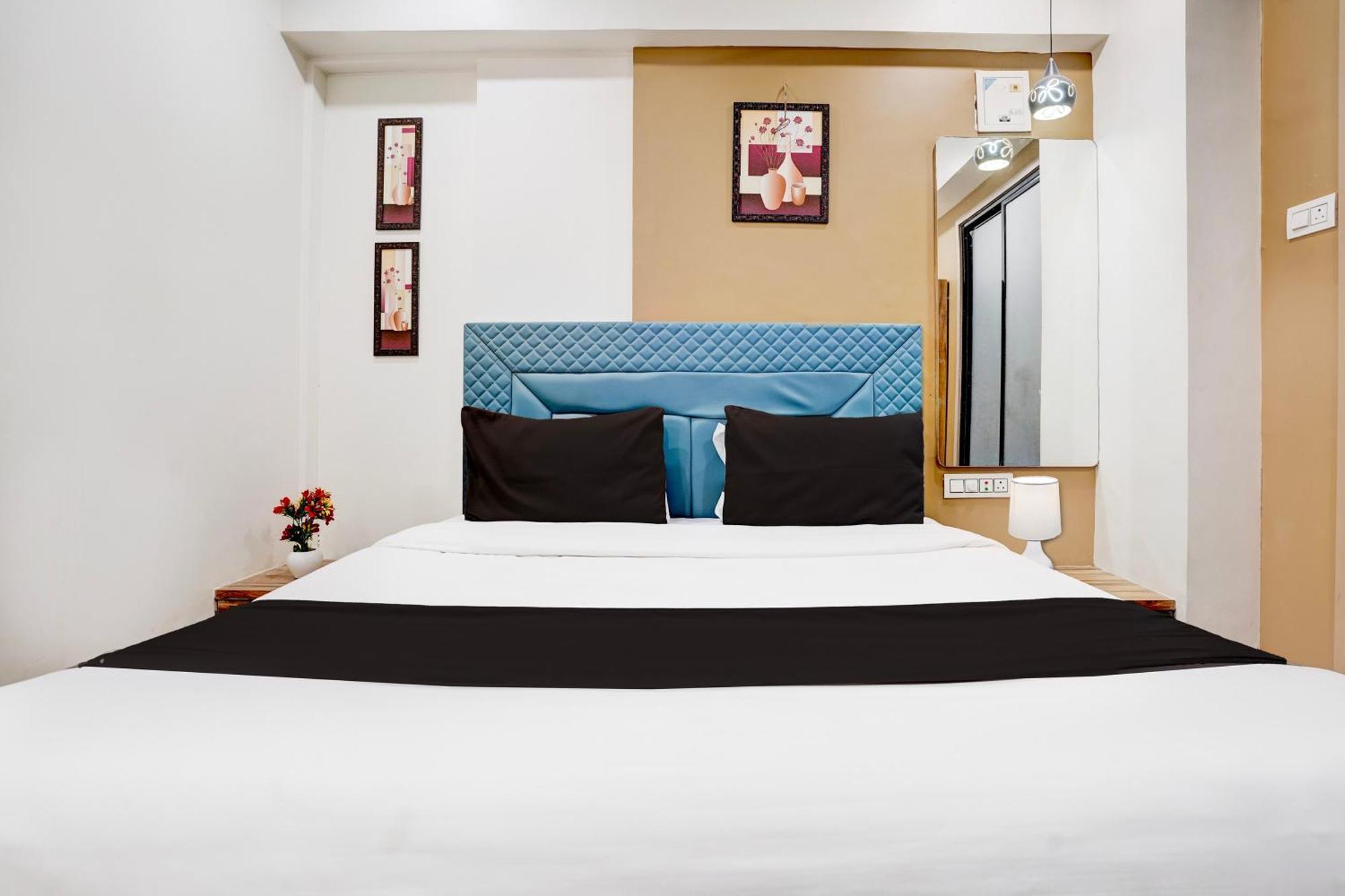 Super Collection O Vesu Surat Formerly Hotel Signature Exterior foto